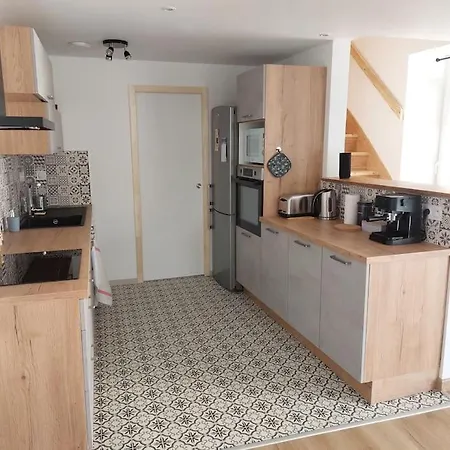 La Cigogne, Moderne, Spacieux Et Bien Place *