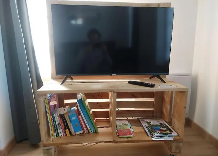 La Cigogne, Moderne, Spacieux Et Bien Place *