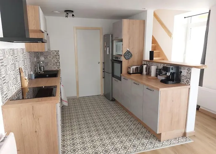 La Cigogne, Moderne, Spacieux Et Bien Place *