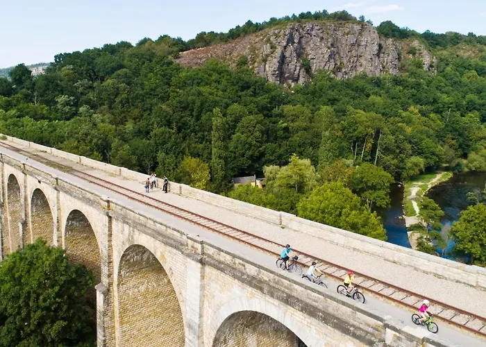 펜션 La Cigogne, Moderne, Spacieux Et Bien Place